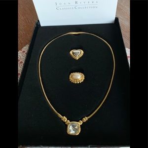 Joan Rivers Classics Collection necklace